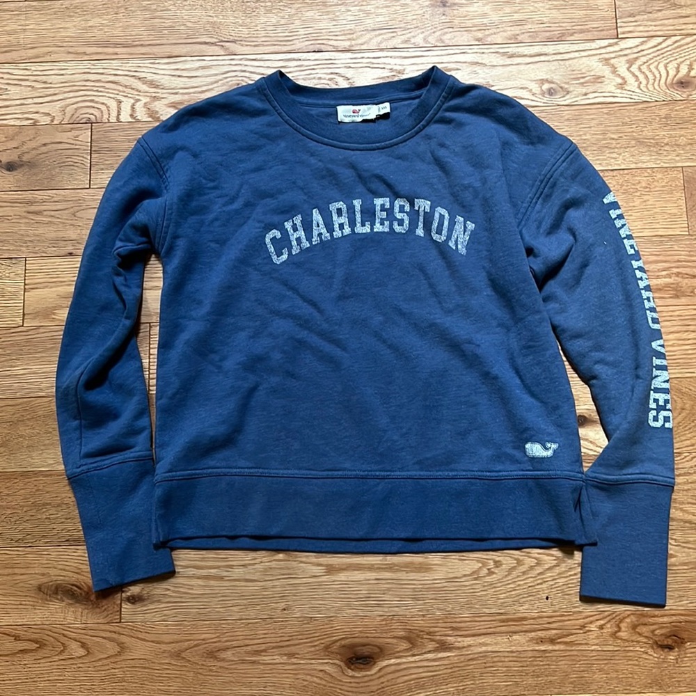 Brand new Vineyard Vines sweatshirt